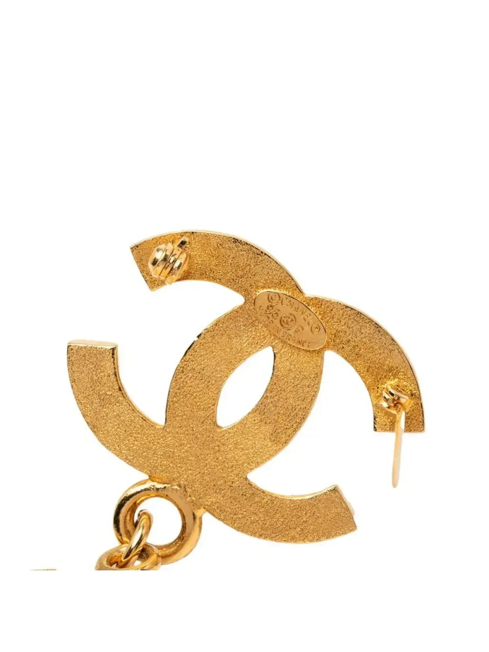 CHANEL elevate your